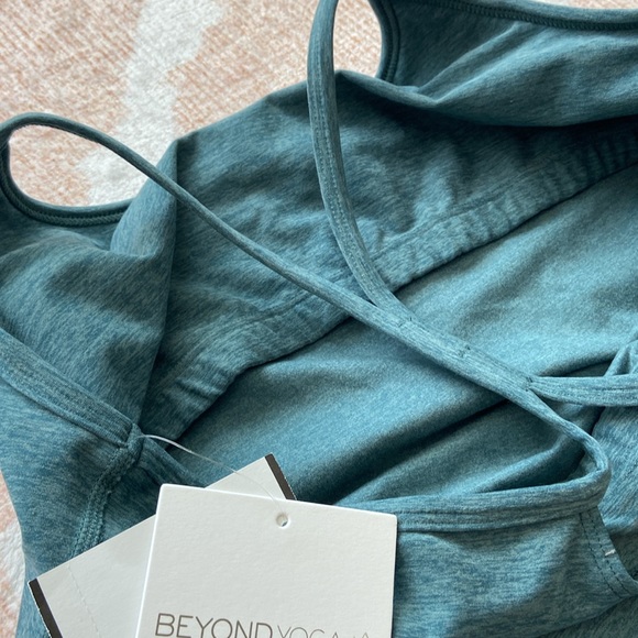 NWT Beyond Yoga Space Dye Slim Racerback Cami - SD4550. Size: Extra Large - Picture 6 of 8